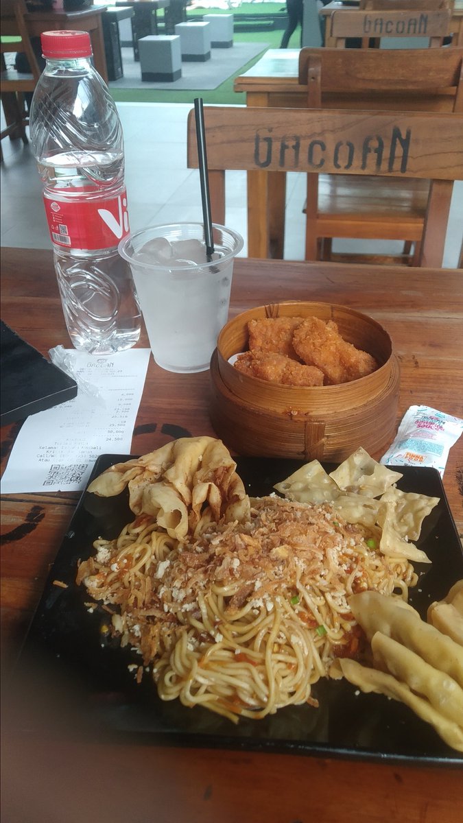 sourberriestea's tweet photo. @FOODFESS2 jd mau gacoan lg, pdhl baru kmrn😔 https://t.co/WQrmbowVl2
