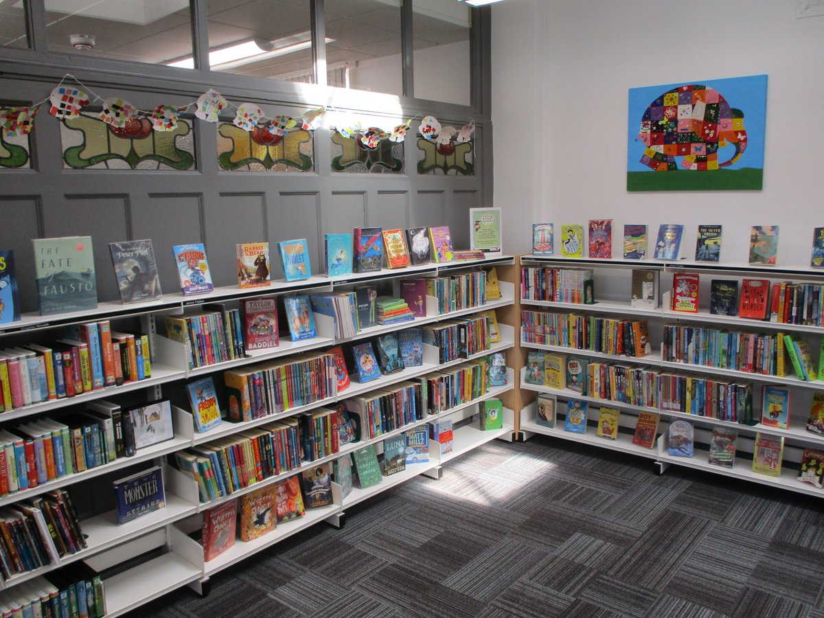 LancsLibraries's tweet image. Join our team of #LibraryApprentices at #StannesLibrary
🗓️2 year fixed term
📜a level 3 apprenticeship award
📚💻🖨️part of the team delivering reading, learning, information and culture.
Apply now #apprenticeship #LancsCCJobs #jobs #LibraryJobs …asfaukgovprod1.fa.ocs.oraclecloud.com/hcmUI/Candidat… #Fylde