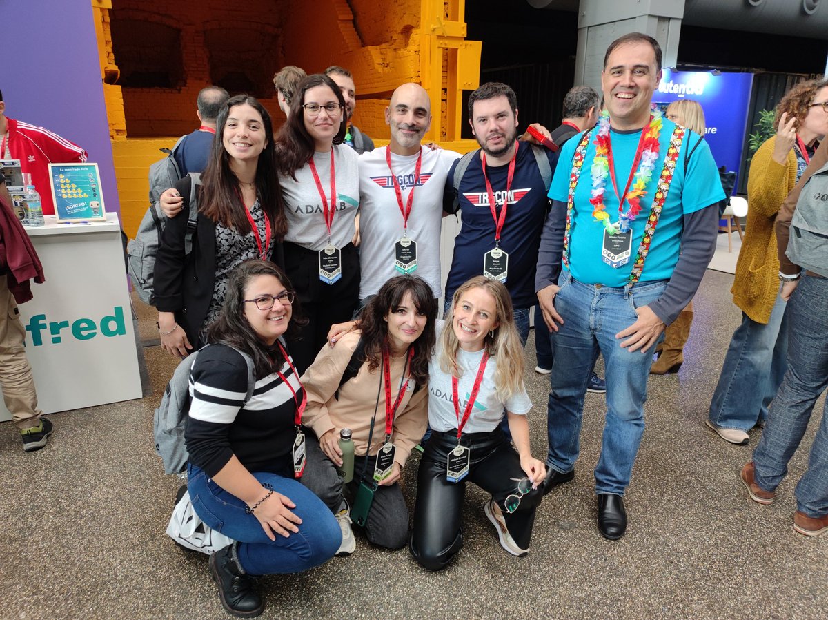Hay equipazo adalaber en la #TRG23 🌈 <a href="/Adalab_Digital/">Adalab</a> <a href="/david_bonilla/">David Bonilla</a> <a href="/manufosela/">Mánu Fosela</a> <a href="/jnava90/">Jorge Navarrete</a> <a href="/lrpoblet/">𝕃𝕒𝕣𝕒 ☯</a> <a href="/MansillaKathi/">Katherina Mansilla</a> <a href="/agneslyra/">Inês Raimundo</a>