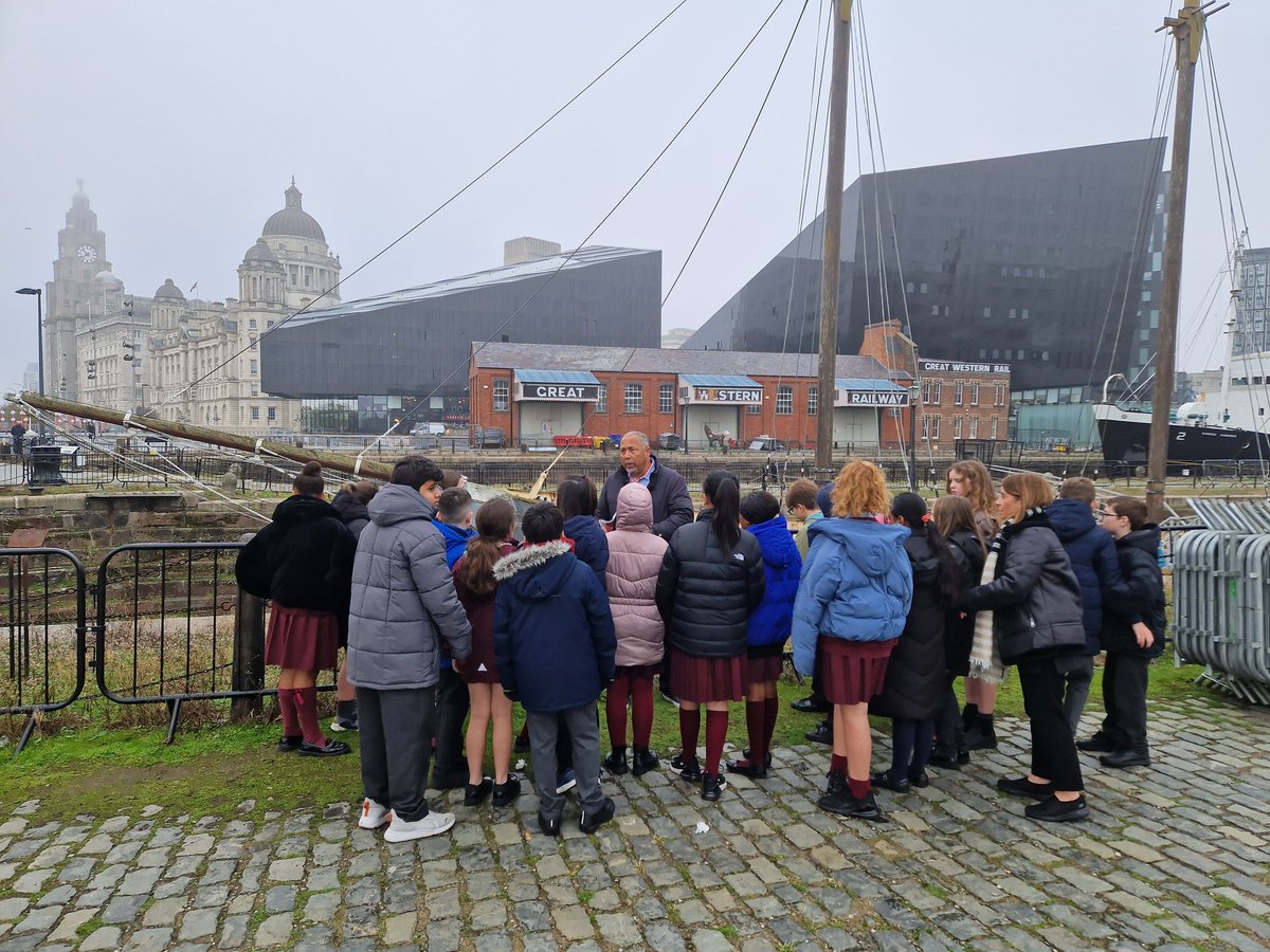 wowfest's tweet photo. Brilliant morning with Yr 6 students from @svpliverpool on the Eric Lynch Memorial Walking Tour! @GranadaReports also came along to film 🎥 🚶‍♀️🙌 https://t.co/Wd5kxlOdCF