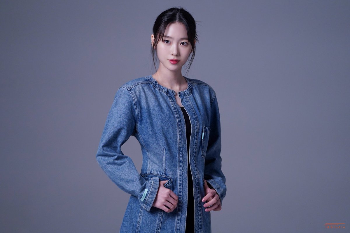 [THREAD] 231027 P&amp;Studio Naver Post:

❝ღ Here comes the princess ღ❞

❝Please show a lot of support and anticipation for actress #GongJiho, who will continue to grow in the future! ♥❞

📍naver.me/FjccHe9S
#Jiho #지호 #공지호 #pandstudio #피앤드스튜디오