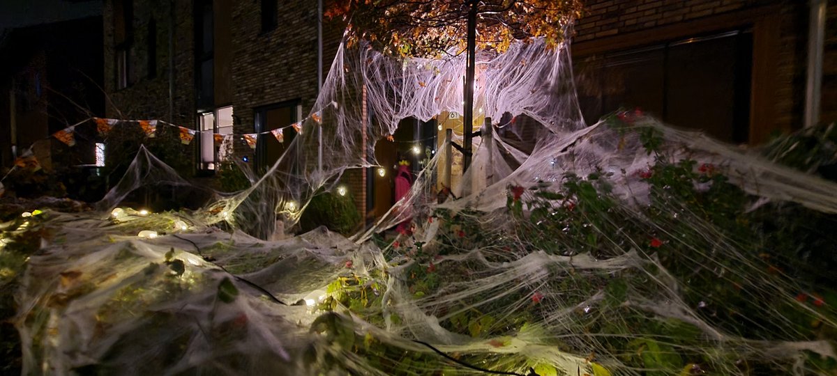 JOVImedia's tweet photo. Morgenavond weer griezelen met #Halloween2023 met een optocht in Kerk en Zanen #Alphen https://t.co/P3v8FQEWyM