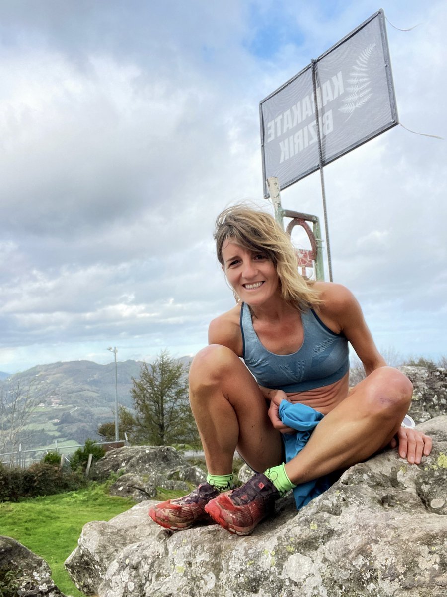 loramen's tweet photo. KARAKATE 🏃♀️ ⛰️
Etxean delako, eta gertukoez inguratuta. Super pozik Karakateko igoera prestatzen hasita. @garmendia_ander ren esanetara. Munduko txapelketa 😍 Asteburu on! 😉
#karakate #elgoibar #trail #trailrunning #trailrun #mountainlovers #mountainobsession #karakatebizirik https://t.co/hAb22WD9Ku