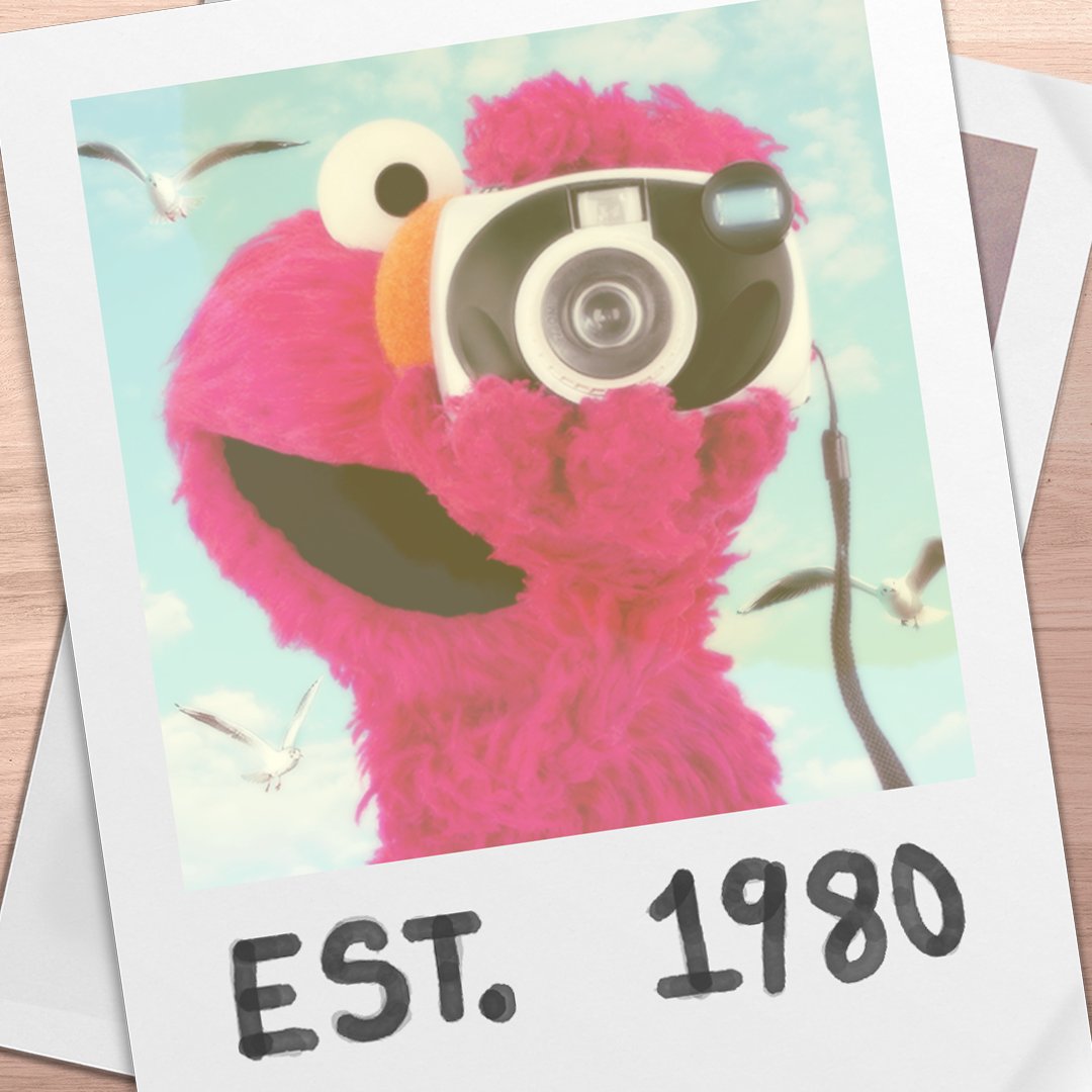 'Cause Elmo will never go out of style. Yeah baby! ❤️📷 #1989TaylorsVersion