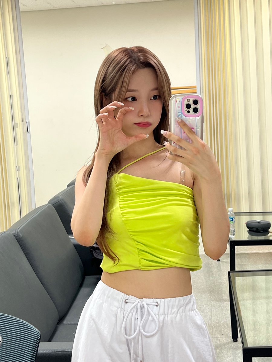 for YEONHEE. tweet media