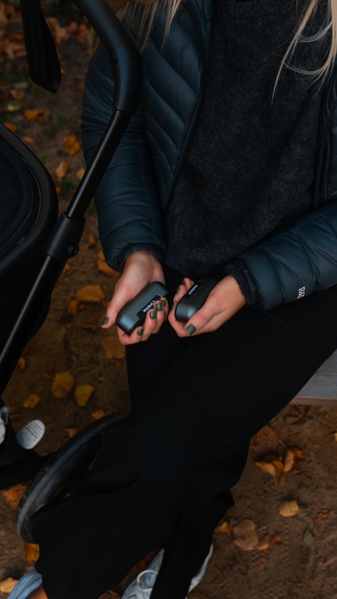 WarmlyOfficial's tweet photo. Warmly rechargeable hand warmers - No more cold hands while gaming, walking the dog, fishing, golfing and other outdoor activities <3

https://t.co/MYIwfLRS5U for more info https://t.co/FZdfjh2hOm