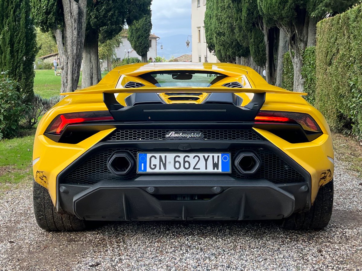 JFossdyke's tweet photo. I know internal combustion is no longer in vogue, but this makes a very good - or at least loud - argument for its continued existence. Awesome 5.2-litre engine hiding in there. https://t.co/DRYPyDganT
