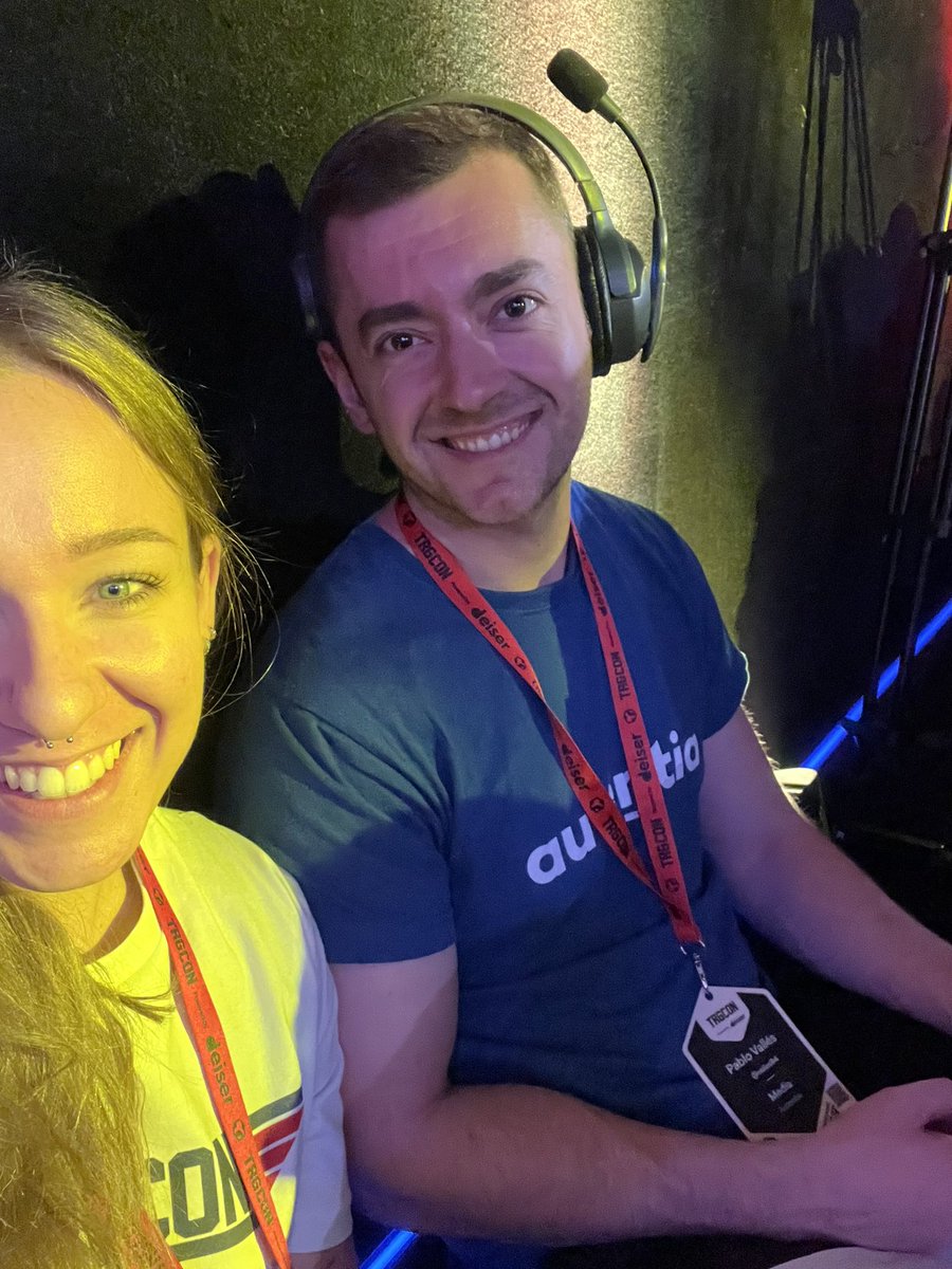 Laura Becerra tweet media