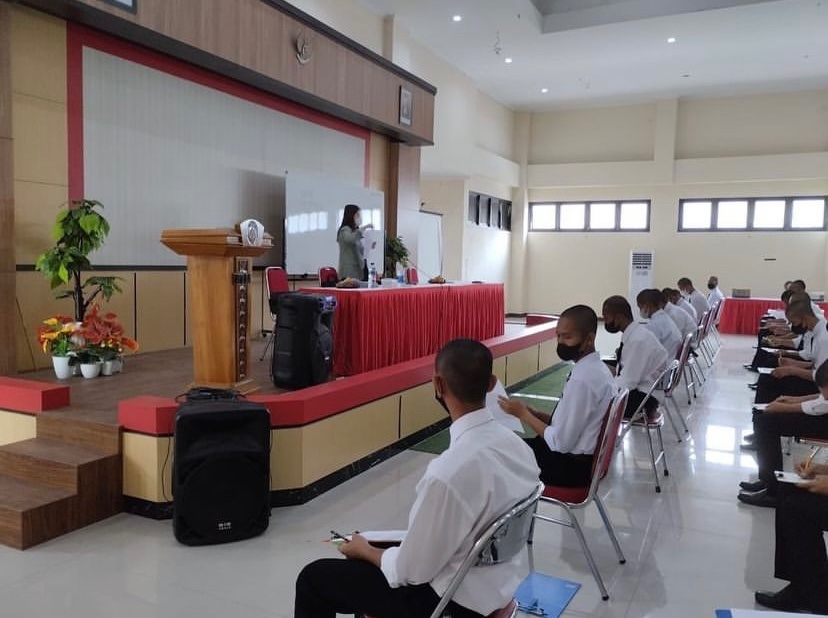 DisnakertranGro's tweet photo. Pelaksanaan Tes evaluasi bahasa PelDa Pra Pemberangkatan Tahap 1 Angkatan 35-II/ Ke-362 Program Pemagangan ke Jepang .Jumat, 27 Oktober 2023.
@kemnaker@pelatihan.vokasi@ayomagangvokasi.id#sumarnigrobogan#bambangpujiyantodr#anangarmunanto#teguhharjokusumo#disnakertransgrobogan https://t.co/17ckXiHgEJ