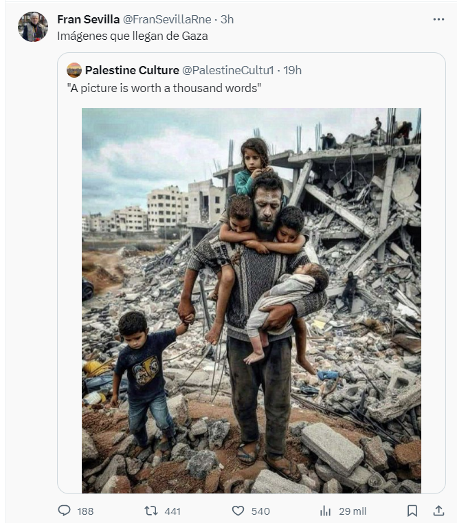 ACOM_es's tweet photo. El "periodista" de @rne @fransevillarne se supera en el intento de manipulación cutre contra Israel.
Intenta colar imágenes generadas por inteligencia artificial como "llegadas desde Gaza".
Gracias @TuiteroMartin @Edgtho78 y resto de tuiteros que han ayudado a dejarlo en ridículo.