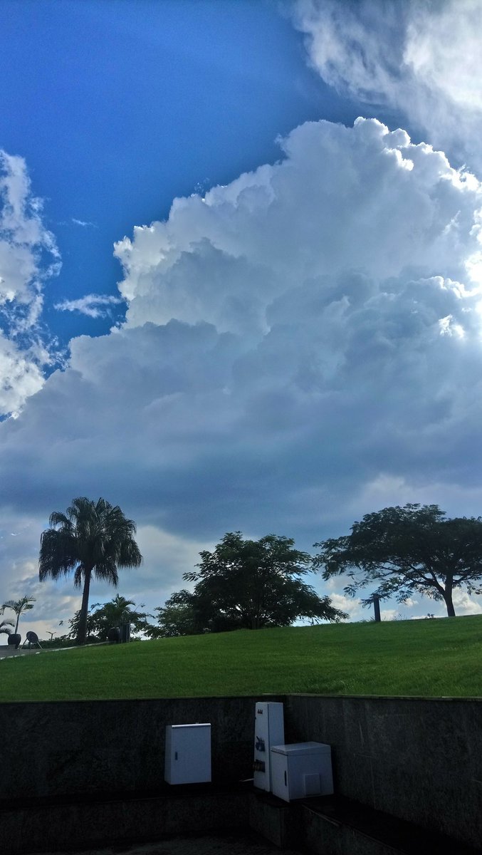 Caroline Wainwright (Dunning) (@wainwright_cm) on Twitter photo Taking a quick break from the <a href="/WCRP_climate/">World Climate Research Programme (WCRP)</a> #WCRPOSC2023 conference to enjoy the clouds in Kigali! Taking a quick break from the <a href="/WCRP_climate/">World Climate Research Programme (WCRP)</a> #WCRPOSC2023 conference to enjoy the clouds in Kigali!