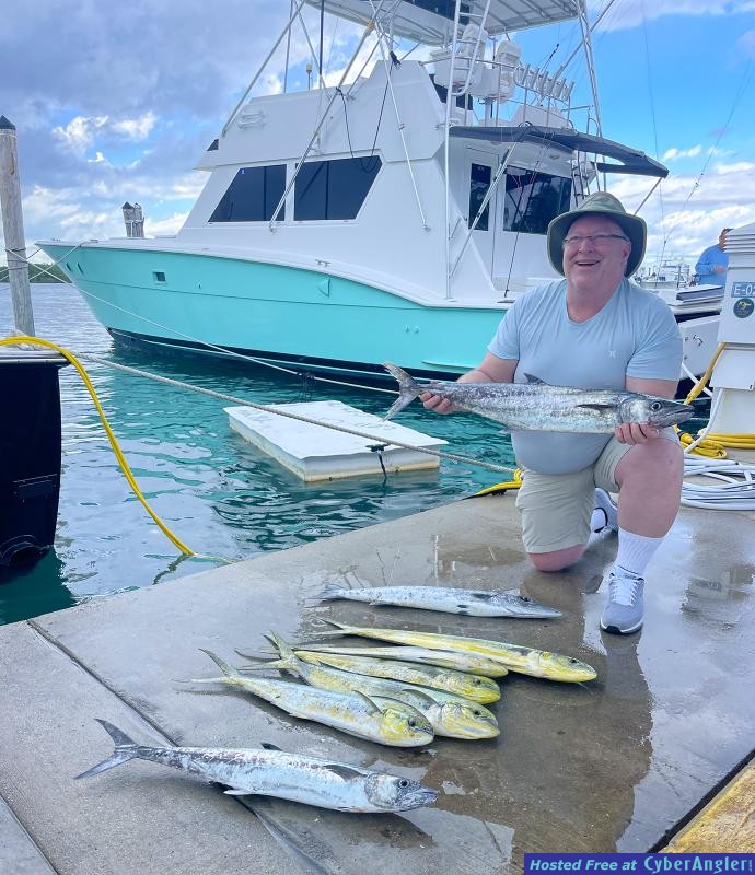 CyberAngler's tweet image. #Fishing #FishingReport #MiamiBeach #Haulover #Florida Capt. Ralph Mayans: Miami Offshore Fishing for Pelagics cyberangler.com/fishing-report…