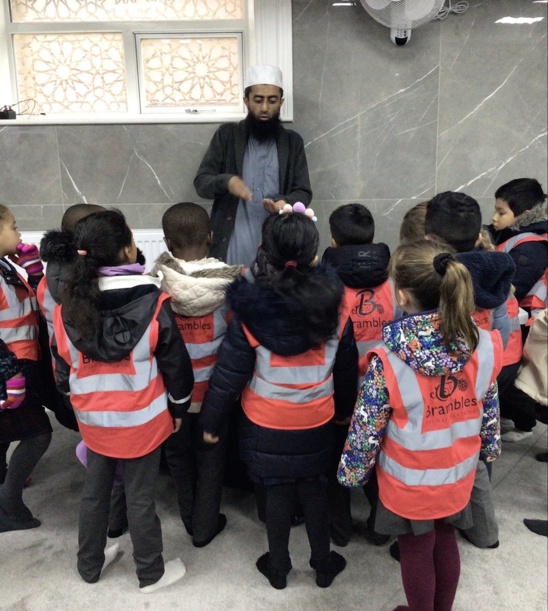 BramblesCherry tweet media