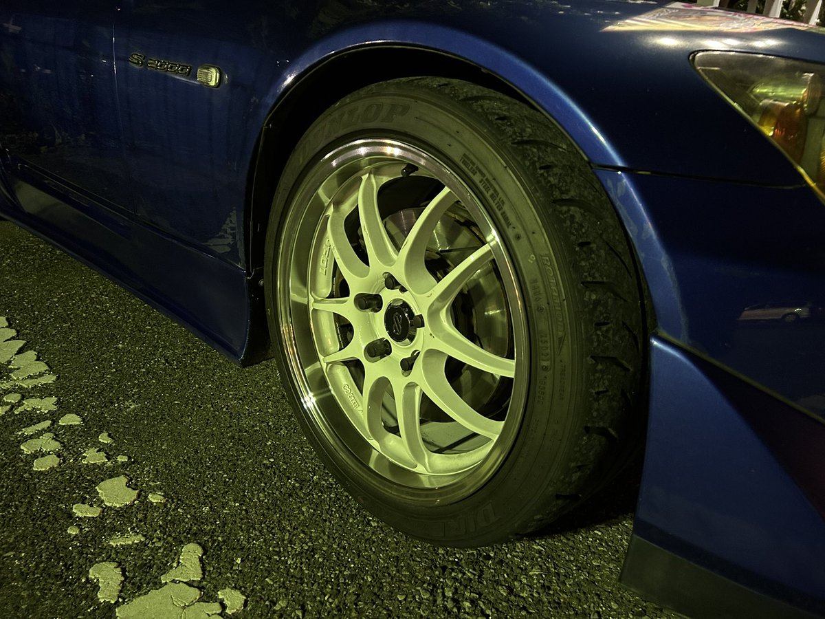 bayyata_s2000's tweet photo. そして無事に車高調交換完了☺️
車高フロント-1cmリア-1.5cmバネレート フロント18K リア20K 減衰8/16 のセットで路面が荒れてるとめちゃめちゃ跳ねる💦
サーキットならどうなるか今から楽しみ(o^^o)
そしてツライチになったかな?
#KBS2000
#車高調
#TEIN
#MONORACING https://t.co/ufqfrYaq4M