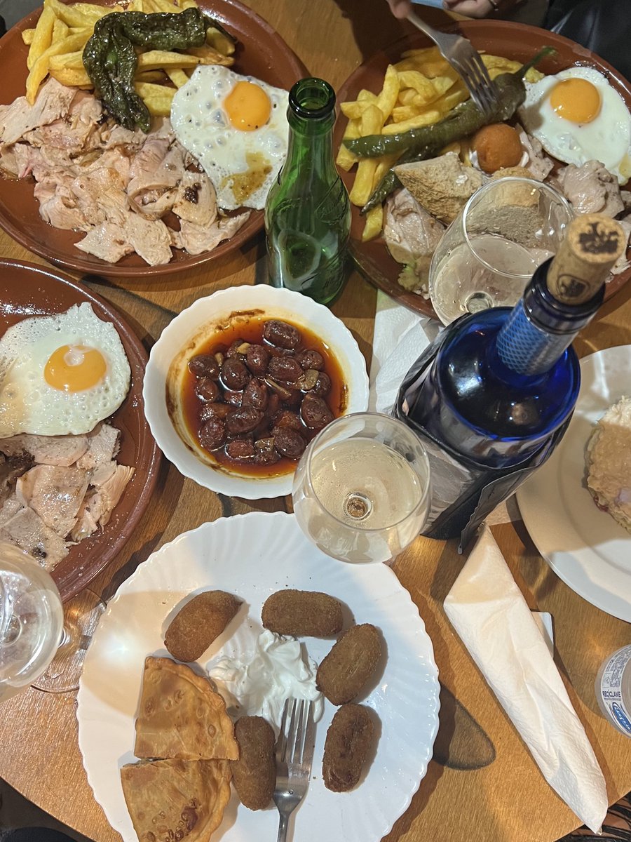 Comer y beber vinito >>>> que cualquier otro plan