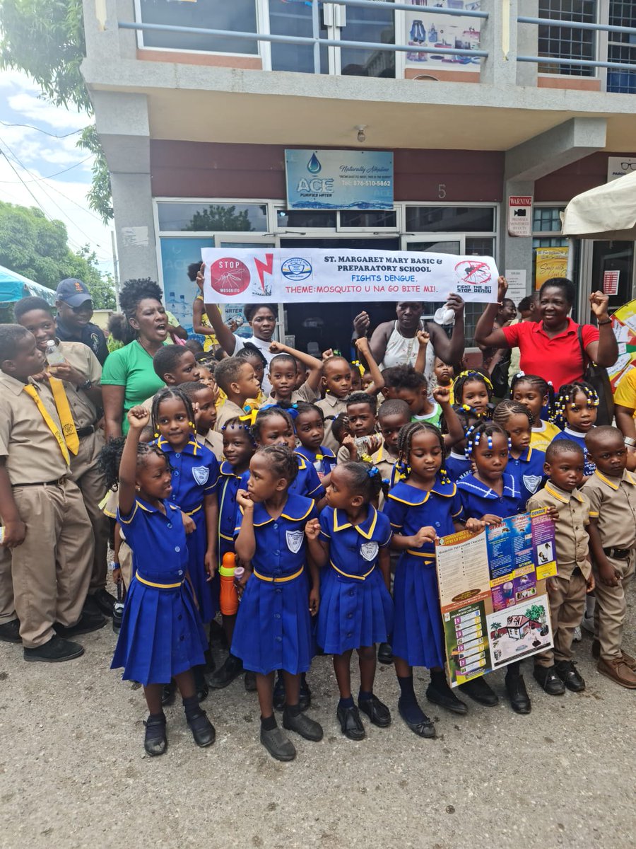 Georgia97629705's tweet photo. MOH Dengue Road Show in Lionel Town October 26,2023
#12 StandardsMatter https://t.co/ns43vku9qk