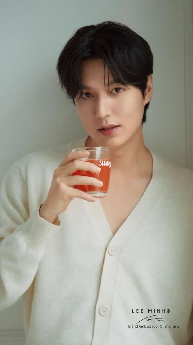 caramelhershey's tweet photo. Lee Min Ho for Sharisma Health✨

Perfectly perfect 🤍

#LeeMinHo #이민호 https://t.co/mhiBFIK6rD