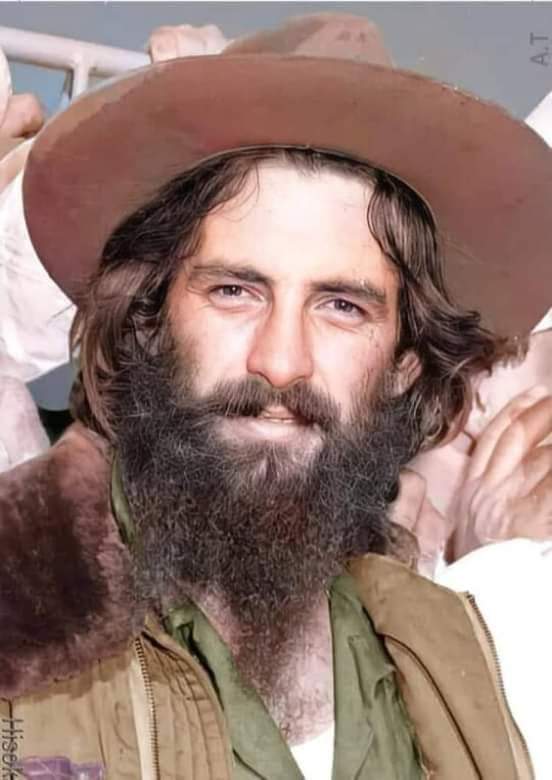 Cuba recuerda a Camilo, hombre de pueblo, sencillo, jaranero, valiente, y guerillero inmortal. Como dijo Fidel, en el pueblo hay muchos Camilos. 
#CamiloVive #MujeresEnRevolución