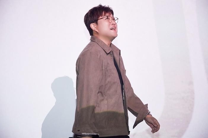 @hojoongofficial 김호중 [바람 따라 만나리 :김호중의 계절] 개봉 1주차 무대인사 첫째 날!!
김배우님 넘 심쿵했어요 💜

#김호중_바람따라만나리_김호중의계절
 #바람따라만나리_무대인사_CGV 
 #kimhojoong 
 #ARISTRA 
 #TVAROTTI 
 #ScreenX 

@hojoongofficial