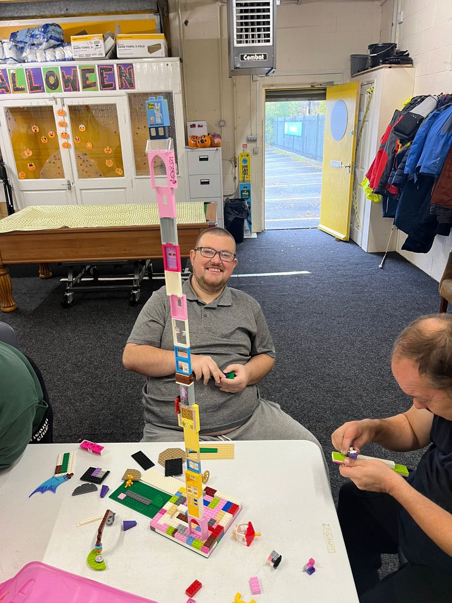 Margaret Gregory tweet media