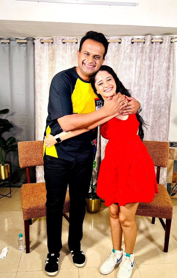 UPSC_MANTRA__'s tweet image. In an exclusive interview with #SiddharthKannan, #AyeshaSingh gets candid about her journey in the entertainment industry. Ayesha talks about the initial rejections she faced and how she was told that she wasn&apos;t beautiful &amp;amp; needs more make up!

Ayesha opens up about…