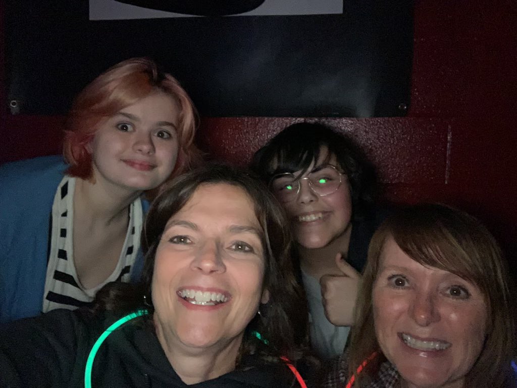 mpipanthers's tweet image. A spooktacular Halloween Dance!! The Grade 6”s and their teachers were the best hosts!! Alarmingly wonderful!! #fogmachine