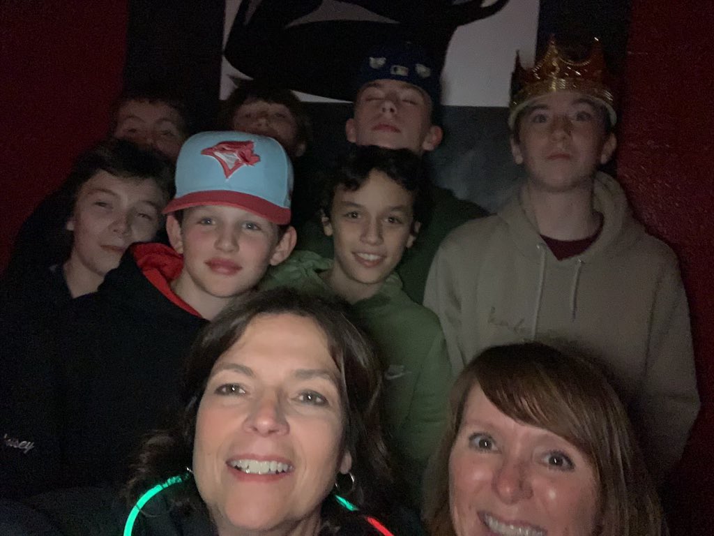 mpipanthers's tweet image. A spooktacular Halloween Dance!! The Grade 6”s and their teachers were the best hosts!! Alarmingly wonderful!! #fogmachine