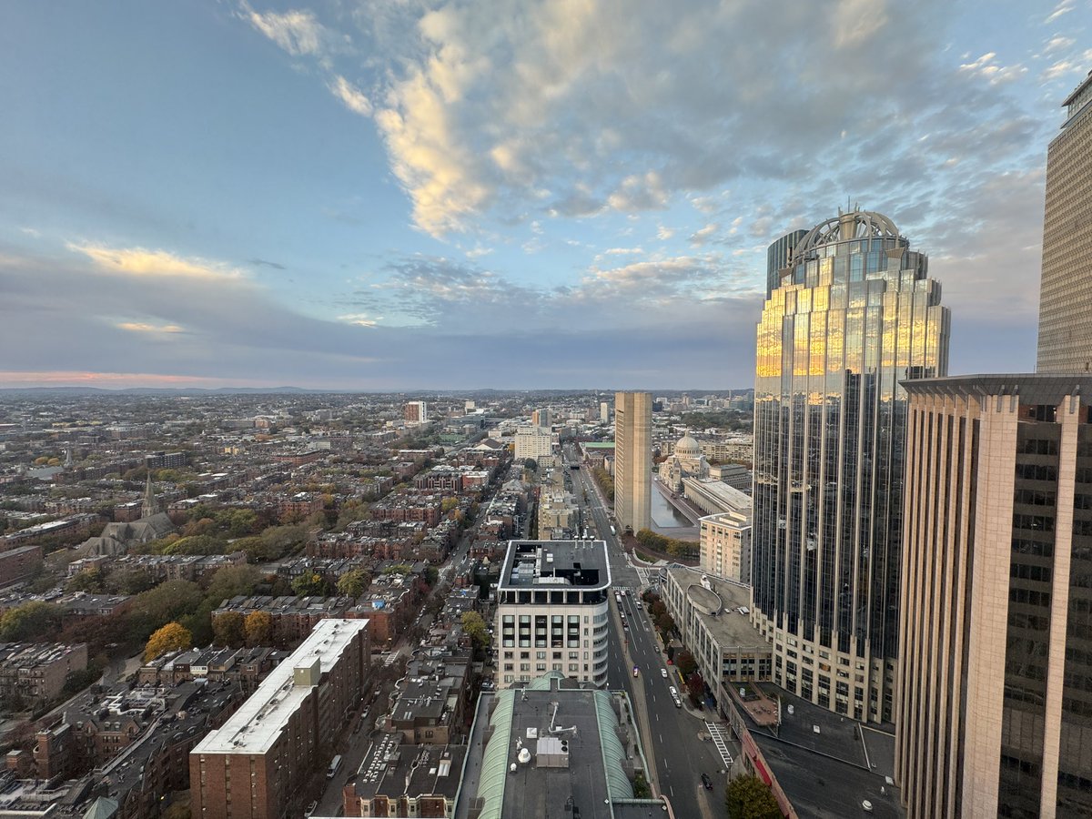 Good morning, Boston! 📍Beyond excited to kick off the 2023 @ASCO Quality Care Symposium this morning! Join the sessions on-site or via the live stream and of course follow the mtg hashtag #ASCOQLTY23. 📍meetings.asco.org/meetings/2023-…