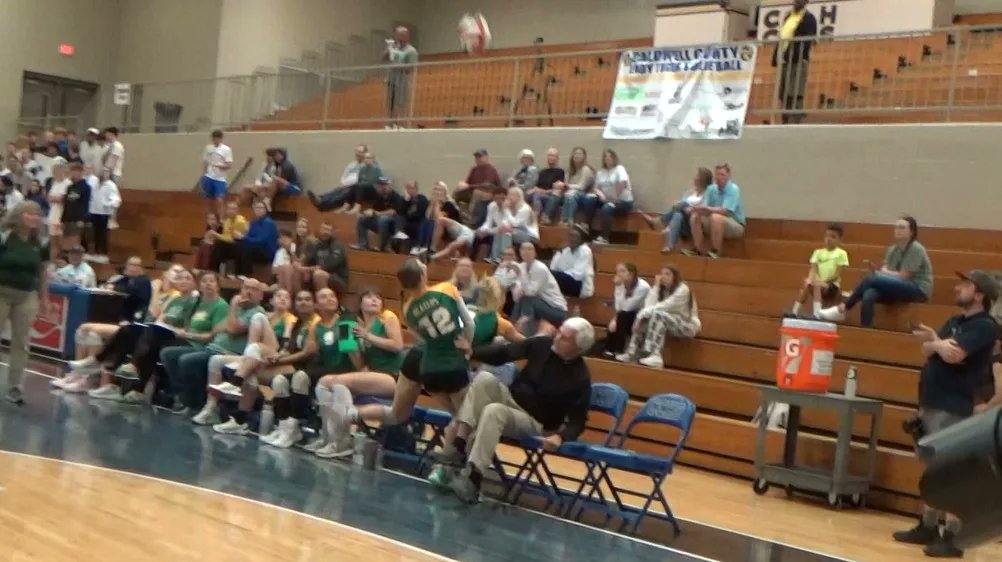 YourSportsEdge1's tweet photo. In case you missed it last night -

Max’s Moment – UHA and Crittenden County Epic Rally

https://t.co/BOkl6Y0cdY https://t.co/GvgqBn0gKa