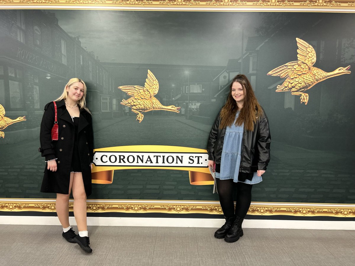 ••• kat 🦚 ••• tweet media