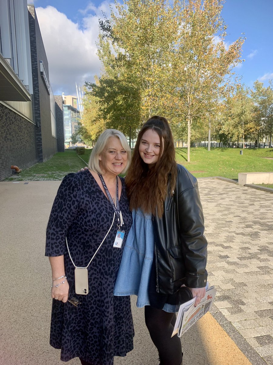 ••• kat 🦚 ••• tweet media