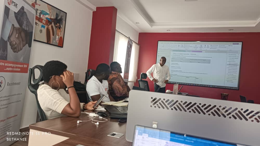 PskGroupe's tweet photo. L'apprentissage continu au cœur de notre succès !

Aujourd'hui, nous avons eu le privilège de participer à une séance de formation passionnante organisée par notre partenaire SIGA IT Consulting. 💪

https://t.co/rt44fuLLW0

☎ 691 647 906 / 233 430 696
☎ +1 514 334 8338

#PSK https://t.co/vzfIXM4SAR