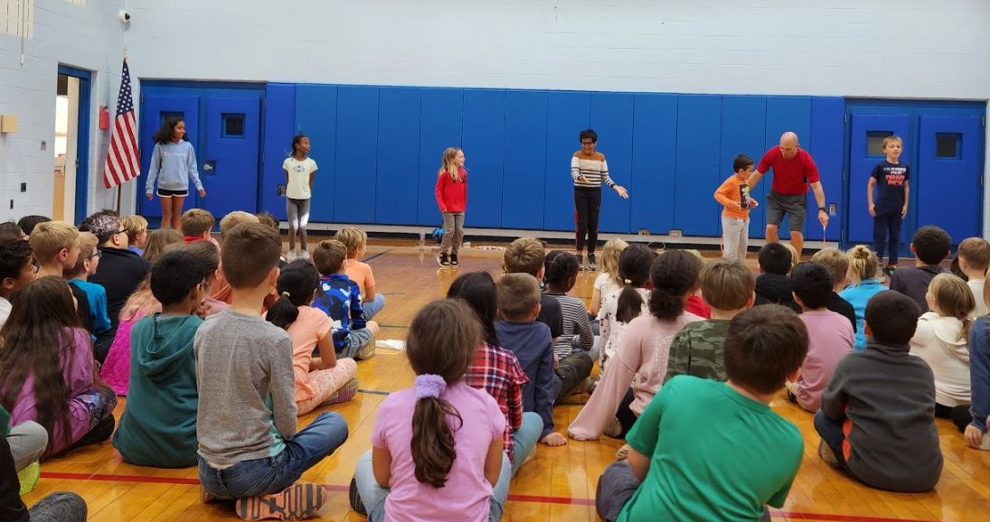 SpringCityRAMS's tweet image. Students participated in an interactive program with Peter Nestler- Jump Rope Masters assembly program.  Students learned the importance of working hard to achieve goals and to live a healthy lifestyle #smallschoolbigheart
