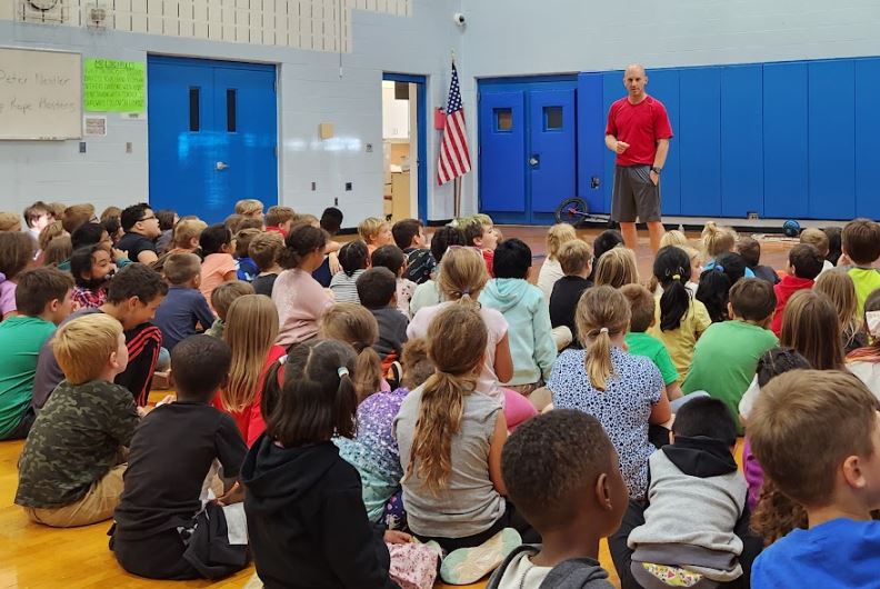 SpringCityRAMS's tweet image. Students participated in an interactive program with Peter Nestler- Jump Rope Masters assembly program.  Students learned the importance of working hard to achieve goals and to live a healthy lifestyle #smallschoolbigheart