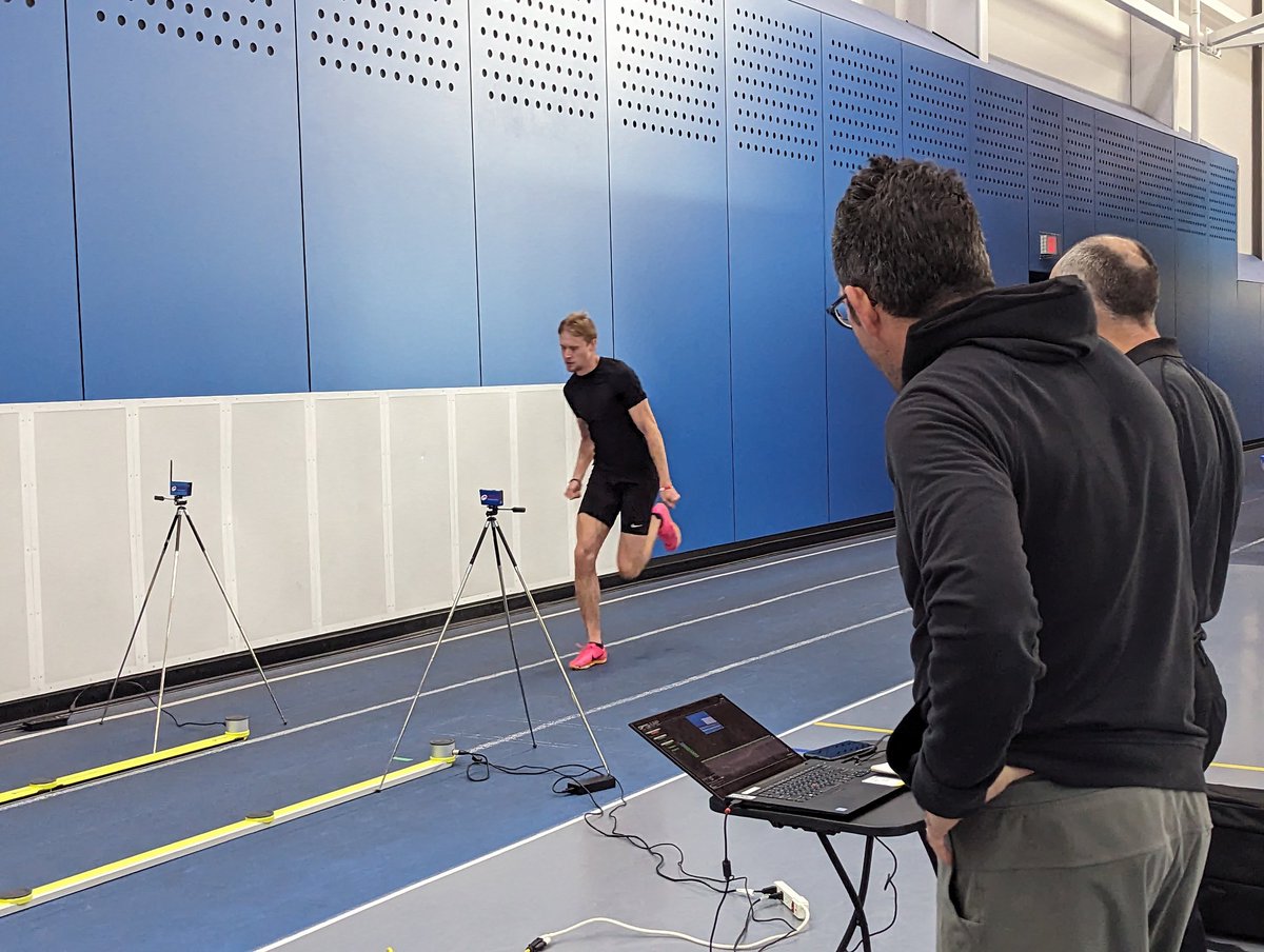 csipacific's tweet photo. Sport science in action!

Our staff working hard with @athleticscanada up at @uvic yesterday, focusing on sprint testing with a number of Athletic Canada's para and able-bodied athletes, including Paralympians Tom Normandeau and @zachgingras, and Olympian Gabriela DeBues-Stafford https://t.co/L8leeexVwJ