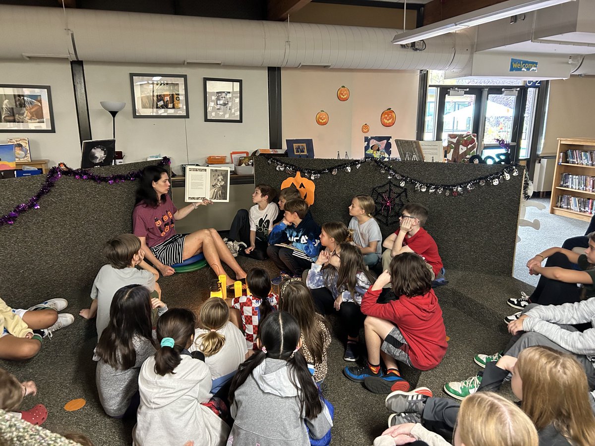 Haunted Story pit ⁦<a href="/PennWood1470/">Penn Wood Elementary School</a>⁩! ⁦<a href="/WestChesterASD/">West Chester Area SD</a>⁩