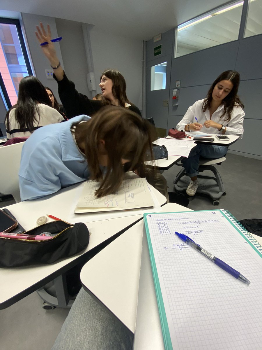 whitepampols's tweet photo. @nndres_ pov: estadistica
    pd: ramon no es la teva culpa, pero m’estas matant https://t.co/kGrvdSXOoO
