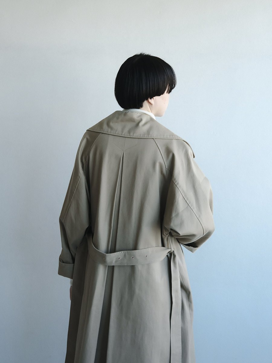 毎年販売してきた定番のトレンチコート、「ラロトンド」は今年で5周年