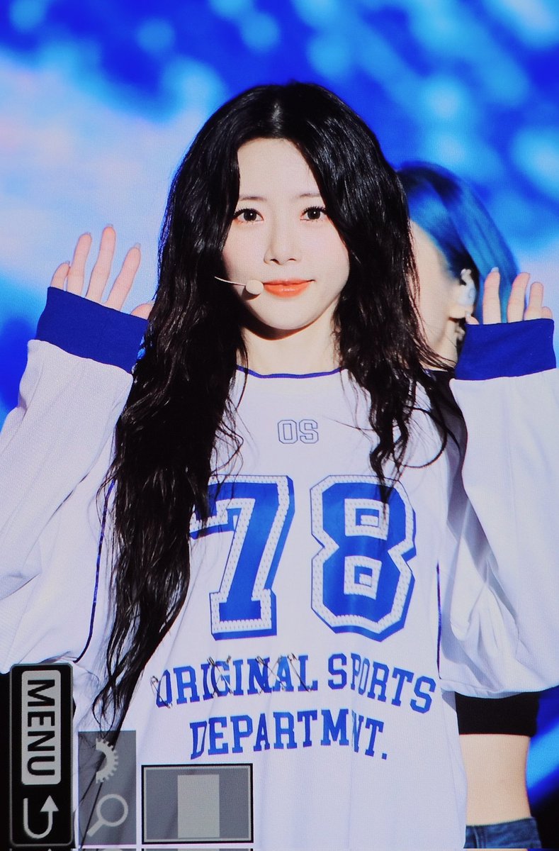 dawn4u_'s tweet photo. 231027 KWF

#드림캐쳐 #DREAMCATCHER
#지유 #김민지 #JIU https://t.co/XAJZYEwbaf