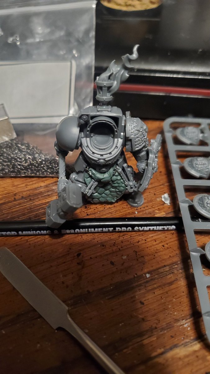 RhydonH's tweet photo. #HobbyStreak Day 78, after a lot of struggle, I managed to make a lot of progress on a new Deathwatch Terminator!
#Warhammer40k #Warhammer #WarhammerCommunity #PaintingWarhammer #Deathwatch #AdeptusAstartes #Astartes #SpaceMarines #DeathwatchTerminator https://t.co/TH5FqyMAiQ