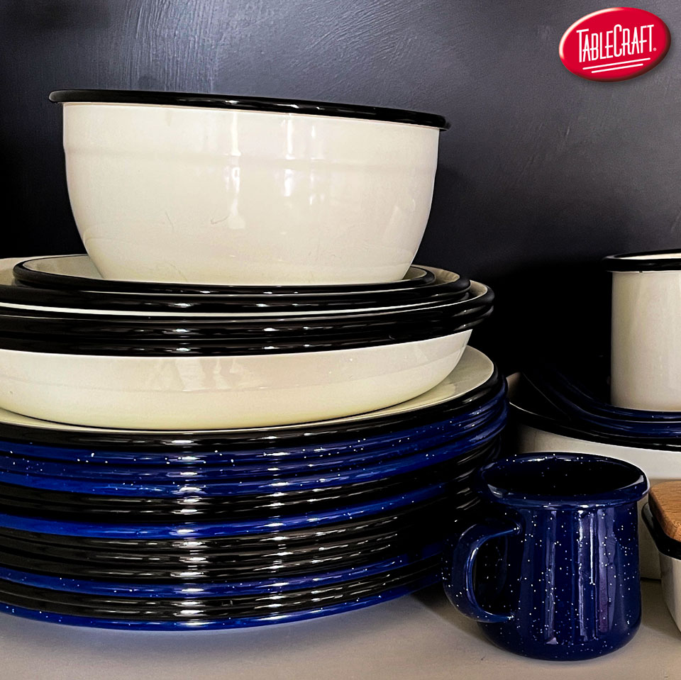 tablecraft_fs's tweet image. Have you meant the entire Enamelware Collection? It&apos;s a popular group thanks to its vintage vibes and rustic flair. Plus, the pieces are dishwasher-safe and outdoor-ready. We created a handy-dandy roundup of the collection here: ow.ly/I3oC50Q17Ae

#EnamelwareCollection