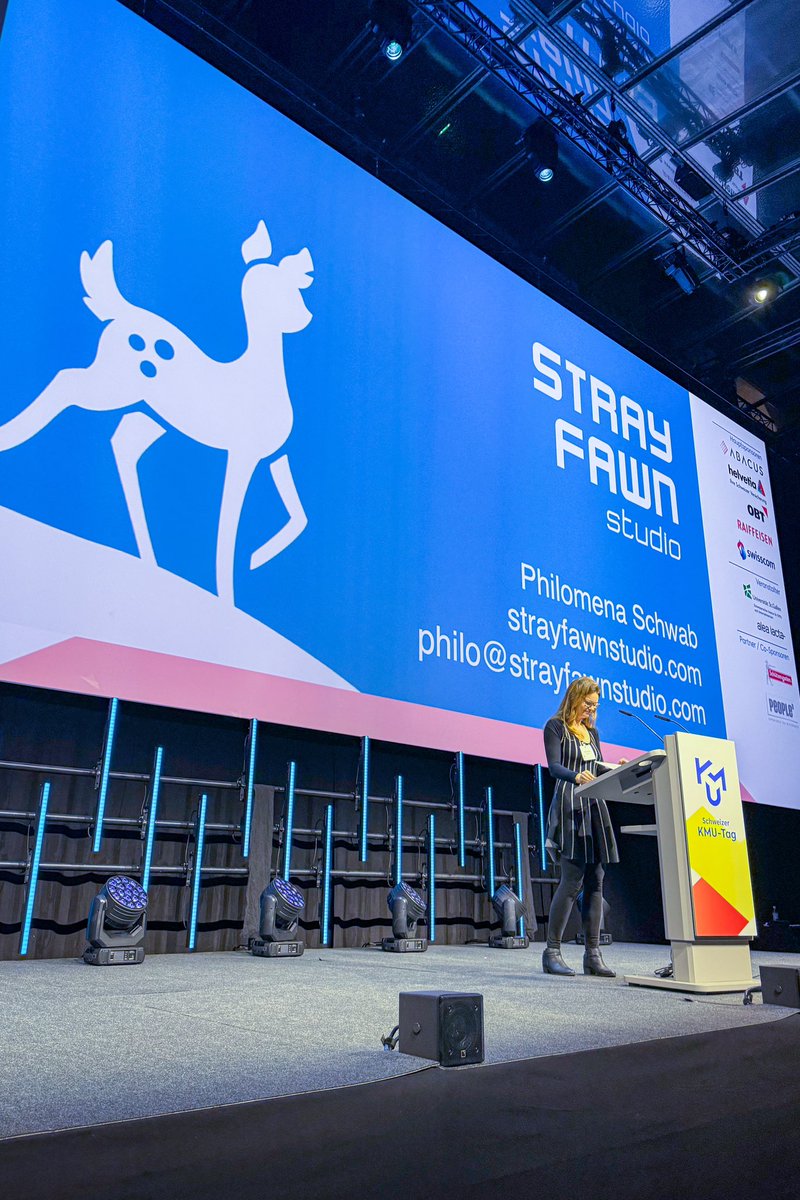 roger_sieber's tweet photo. Philomena Schwab (@PhilomenaSchwab) mit @StrayFawnStudio am @kmutagch 2023!
#kmuTag #shotOnIPhone https://t.co/6xXRg8Hu44