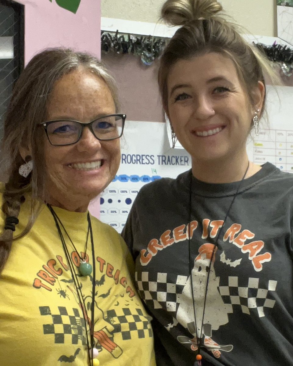 itsMoDrake's tweet image. Fraternal twin in it today with this beautiful teacher ❤️ #CCISDStrongerTogether @CCISD @es_luther ❤️#TiredTeachers #ForTheLoveOfLearning