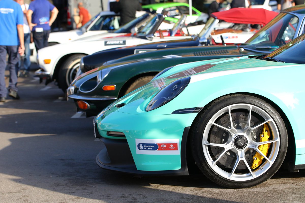 portadriano1's tweet photo. Este domingo desde las 12:00 participa con tu voto en el concurso de elegancia del 550 Challenge Mallorca 🚗😍
Entrada gratuita 🎟
#PortAdriano #550challengemallorca #PuertoDeportivo #550Challenge #Driving #Motor #Coches #Rally https://t.co/wGkjLkmASt