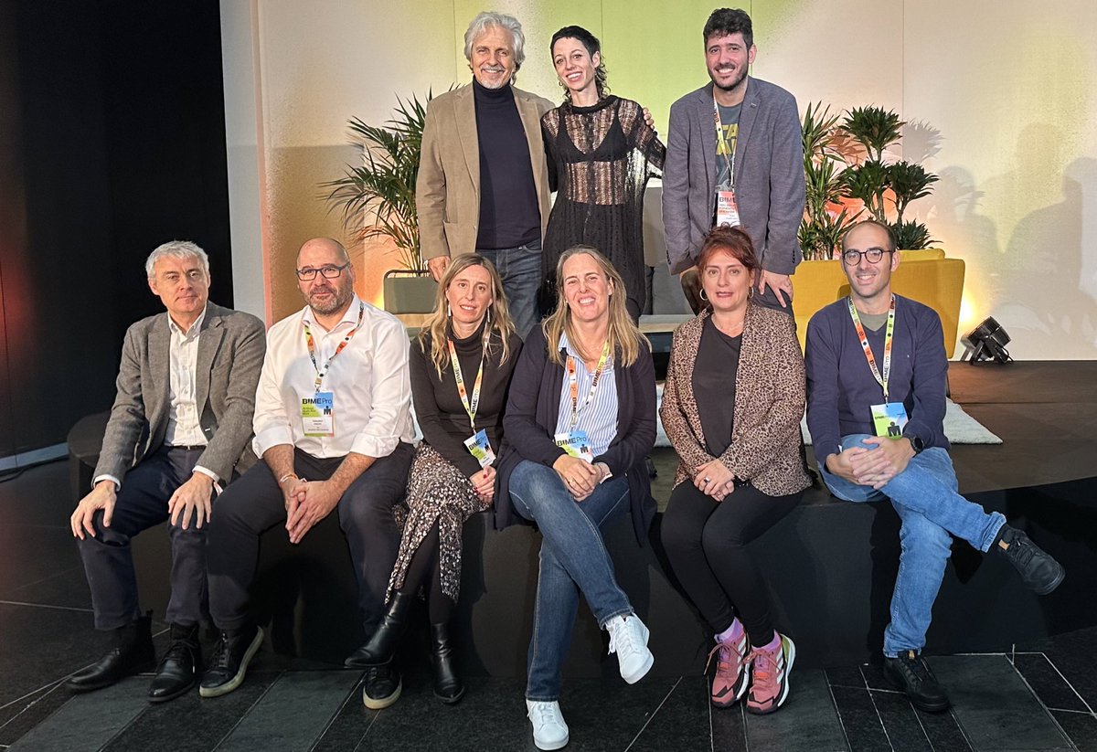aieartistas's tweet photo. Una parte del gran equipo de profesionales que estos días ha representado a AIE en @BIMEnet_ Bilbao 2023 junto a Manel Santisteban, @TravisBirds y @alvarowess ¡Gracias a todos y todas! Nos vemos el año que viene 👋🏼 https://t.co/7sYFCz0UsB