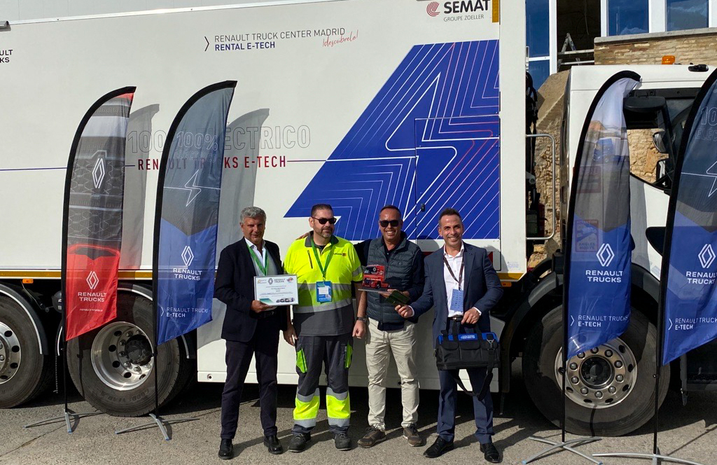 Transporte3's tweet image. La gama @RenaultTrucksEs E-Tech en las XXX Jornadas Técnicas de #ANEPMA
transporte3.com/noticia/20021

@EspacioAnepma