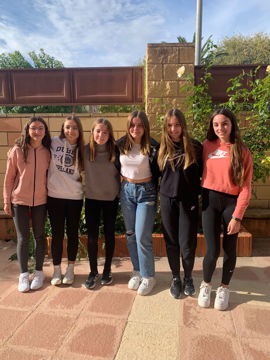 colemariaasunta's tweet photo. Un año más participamos en el VESS Innovation Challenge 🙌🏻 Este año se han presentado cinco proyectos realizados por estudiantes de 3o y 4o de ESO, de los cuales 3 han pasado a la semifinal y actualmente, dos de ellos son finalistas. 👏🏻 ¡Enhorabuena! https://t.co/a1SKsflxUs