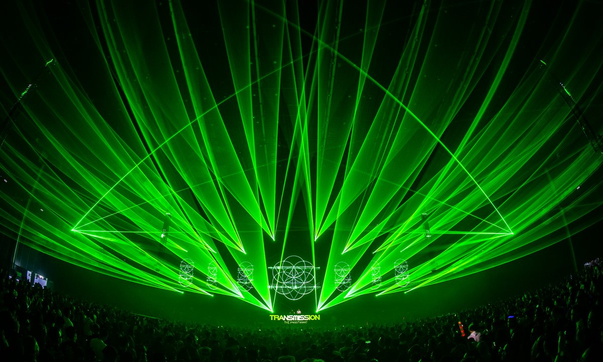 cosmicgate's tweet photo. Boom 🔥 #Transmission never fails with its production 👌🏽 #Bangkok https://t.co/XNnC4MffRG