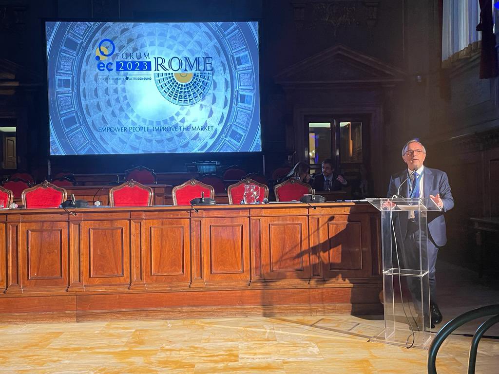 BayerItalia's tweet photo. #ECforum Bayer sostiene la V edizione dell’evento promosso da @euroconsumers. Per la 1*volta protagonista del dibattito #agricoltura e le sfide future legate all’alimentazione. Presenti @marcaupetitgen1 Head of Marketing EMEA @Bayer4Crops e Prof. @mario_pezzotti commissario #CREA https://t.co/0mEWoJQQe0