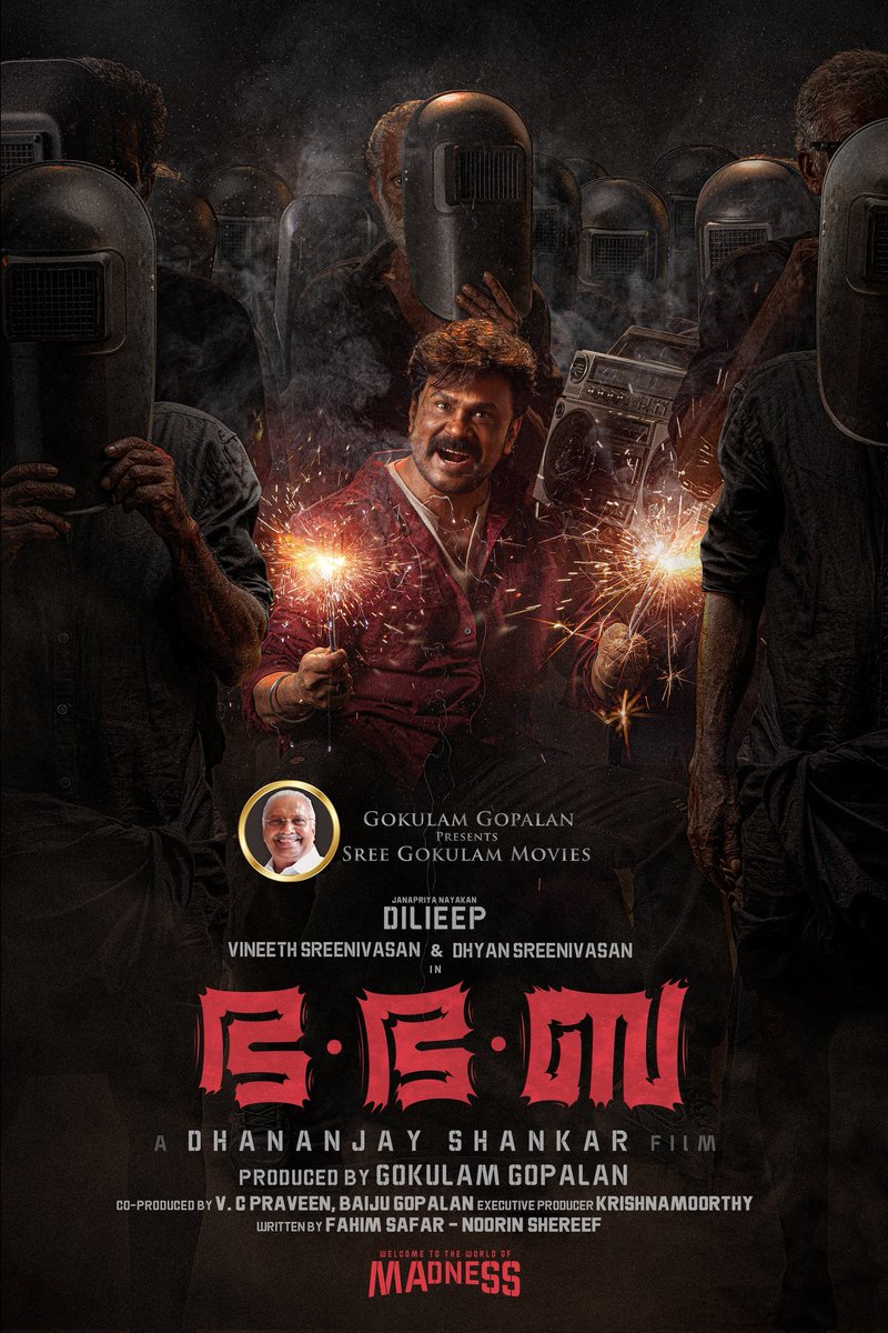 Mollywooduoffl's tweet photo. #D151 titled  'https://t.co/lyZwjOO819'....!

Starring Janapriyanayakan Dileep ,Vineeth Sreenivasan and Dhyan Sreenivasan...!

Directed by ~ Dhananjay Shankar
Written by ~ Fahim Safar &amp; Noorin Shereef
Produced by - Gokulam Gopalan

#Dileep @GokulamMovies https://t.co/6xJUnWX9AG